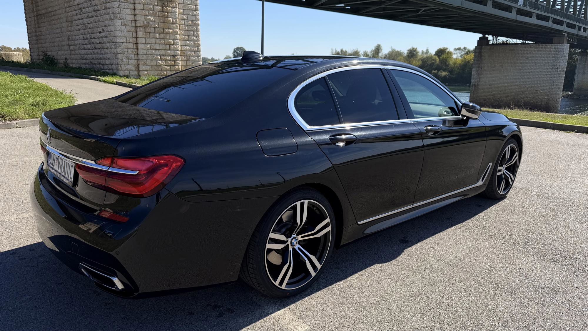 BMW 730d G11 Carbon Core, fotografija 3