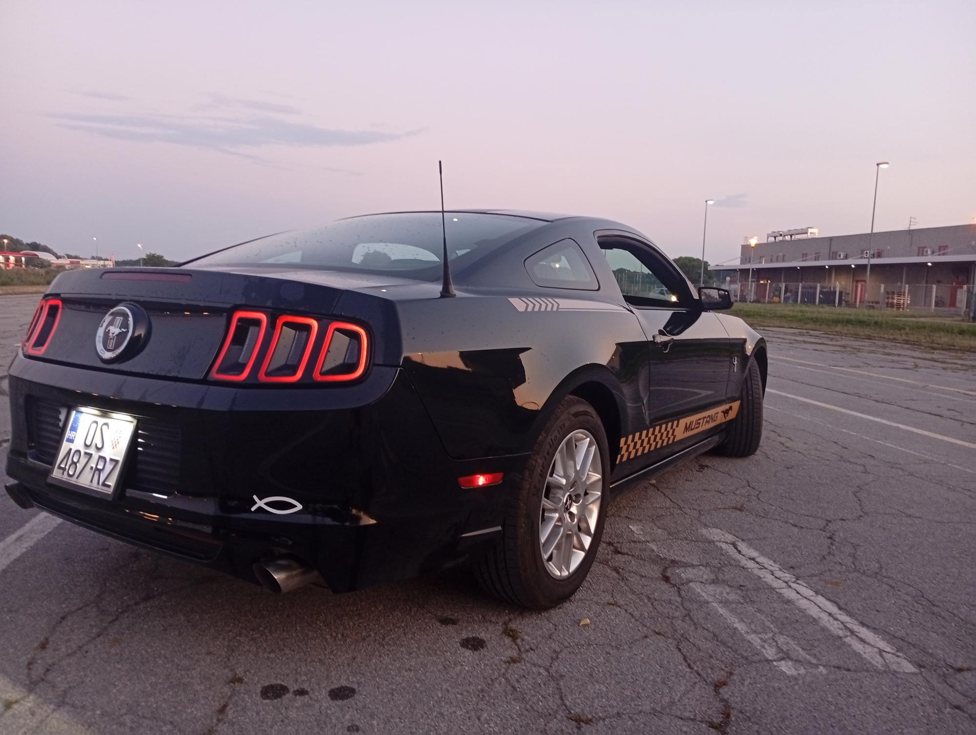 Ford Mustang 3.7 V6 Facelift (2014) – Registriran u RH / Dugogodišnji vlasnik, fotografija 4