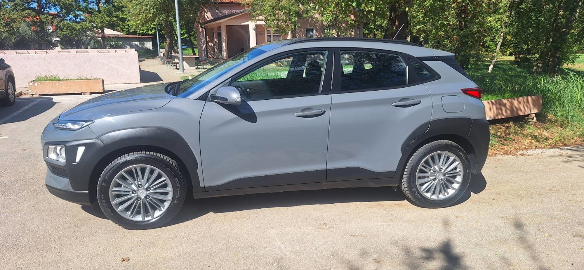 Hyundai Kona 1.0 TGDI 120ks kupljena 31.10.2019.godine 125tkm povoljno, fotografija 2
