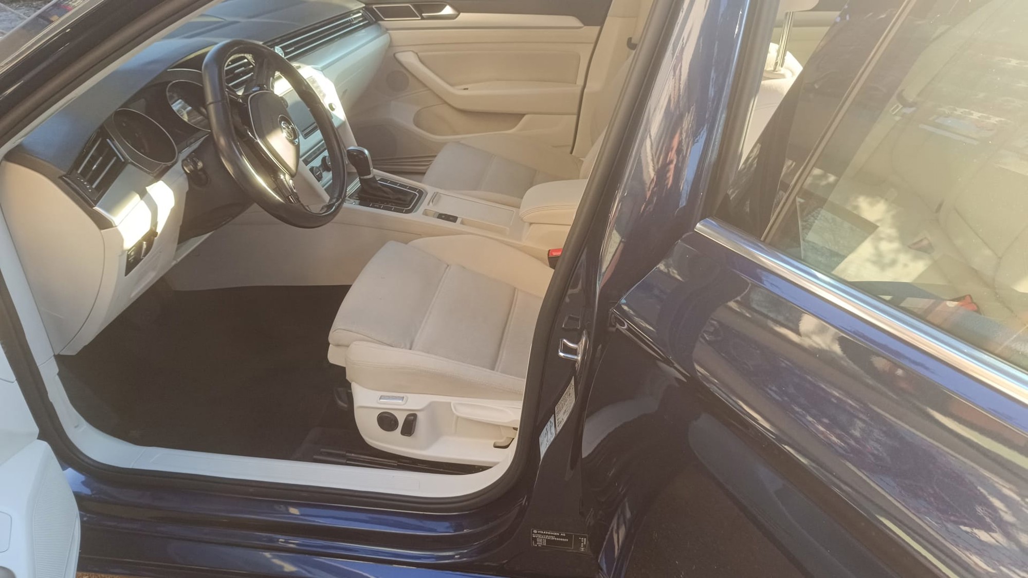 VW PASSAT 1.6 TDI DSG, fotografija 7