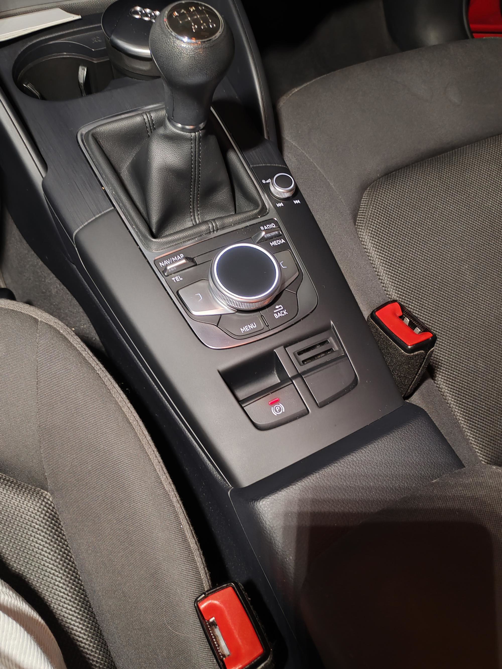 Audi A3 1.6TDI,88tkm 2019, reg.08/27, fotografija 6