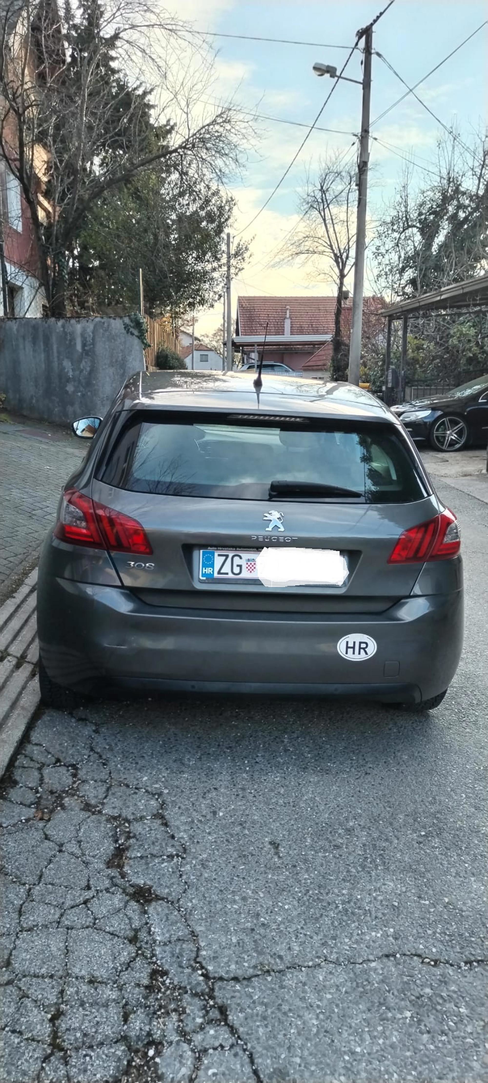 Peugeot 308 HDi 2019, fotografija 3