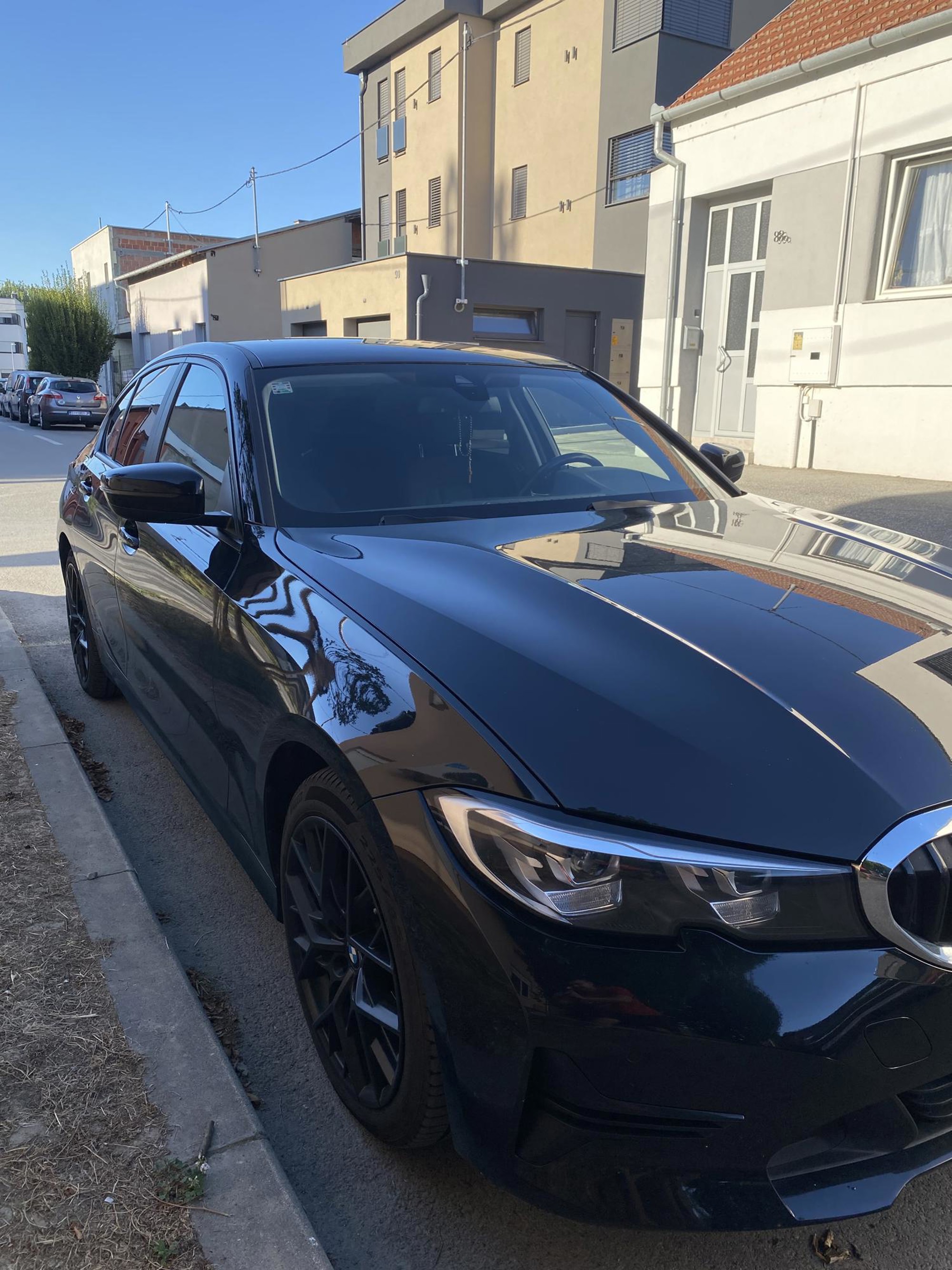 BMW 318 d, 2022.god, pogled izvana - slika 2