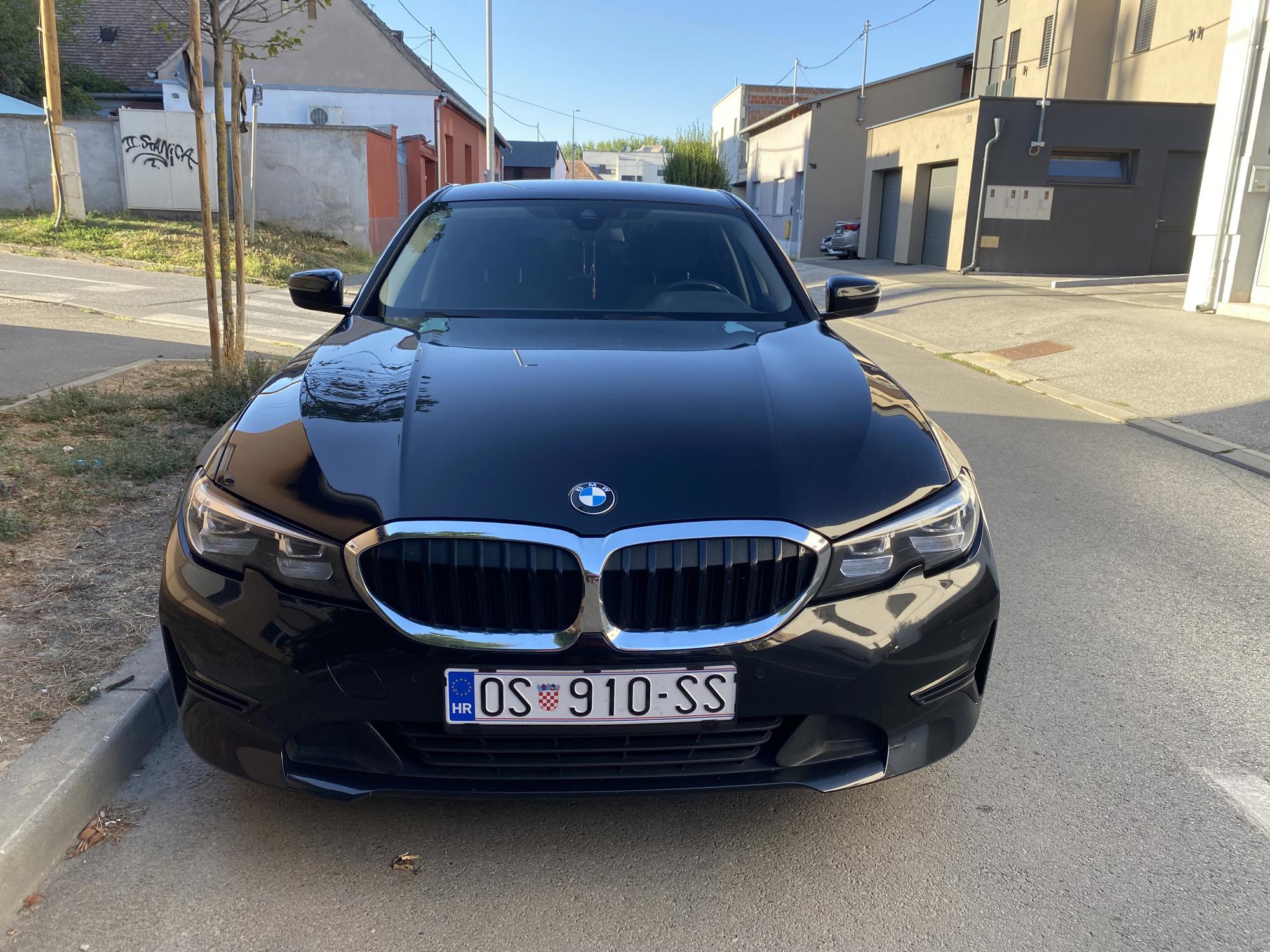 BMW 318 d, 2022.god, pogled izvana - slika 1