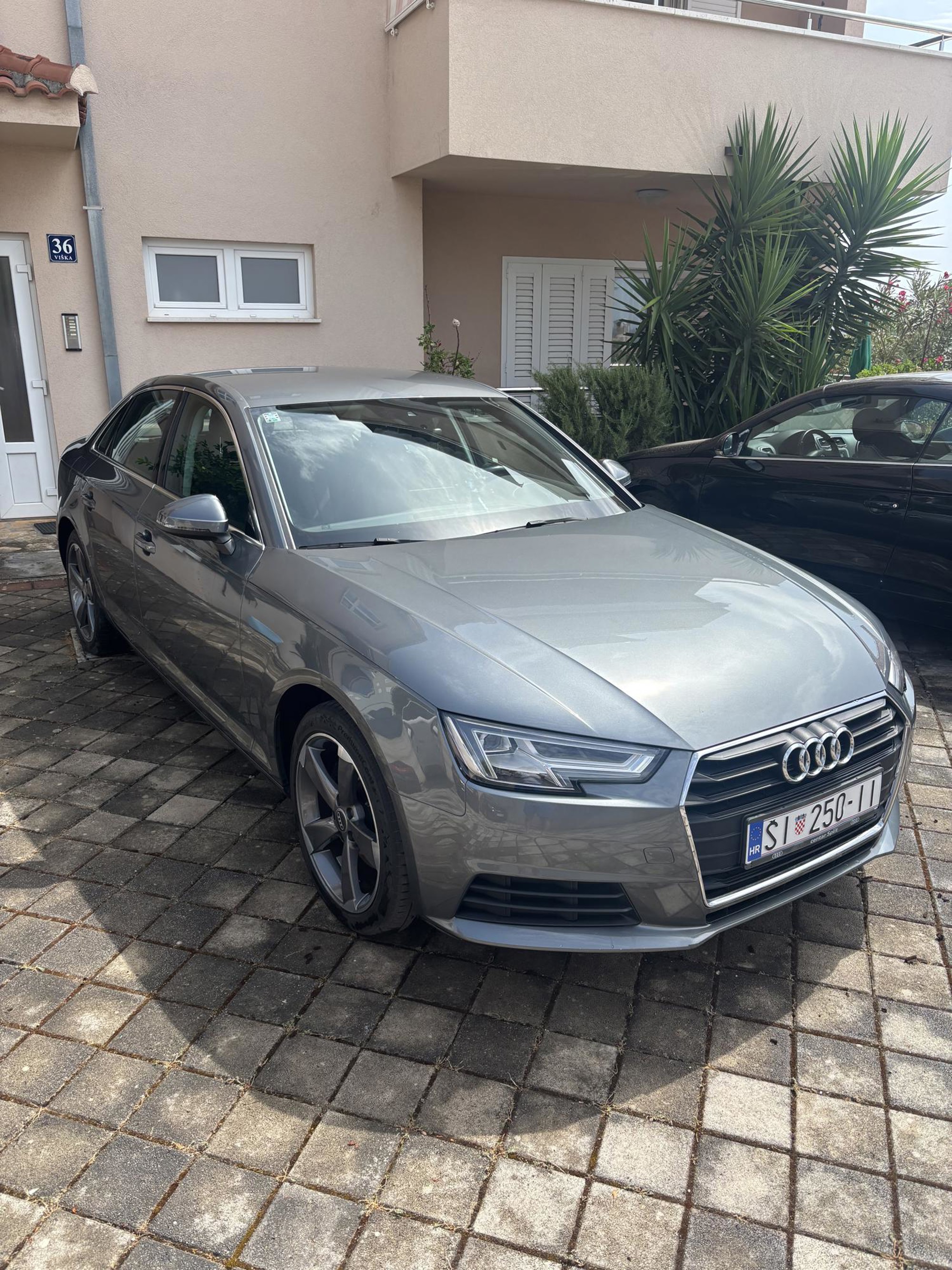 Audi A4 2016.god 135000 km registriran 08/27 kupljen u Hrvatskoj, fotografija 1