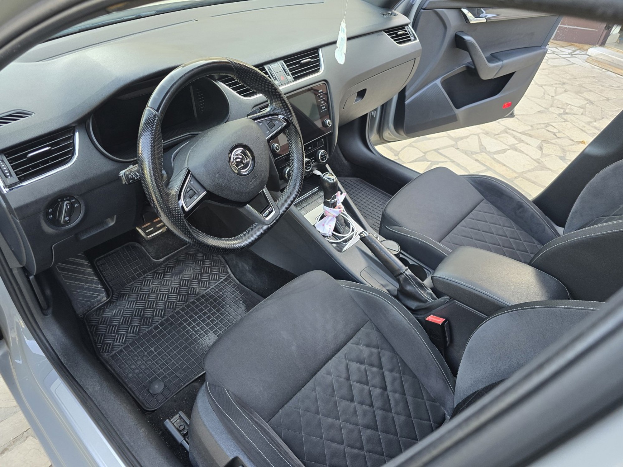 Škoda Octavia RS TDI, fotografija 3