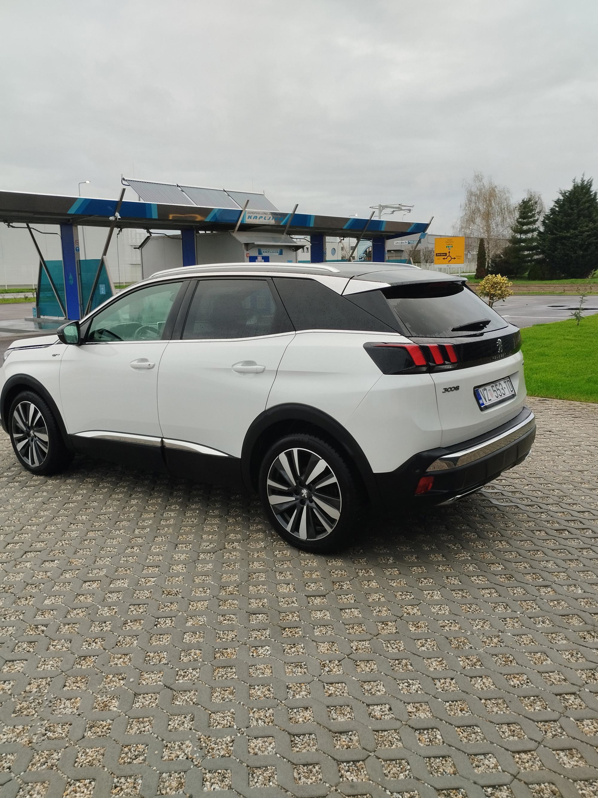 Peugeot 3008gt 2.0 bluehdi 2020g 180ks at HITNO, fotografija 2
