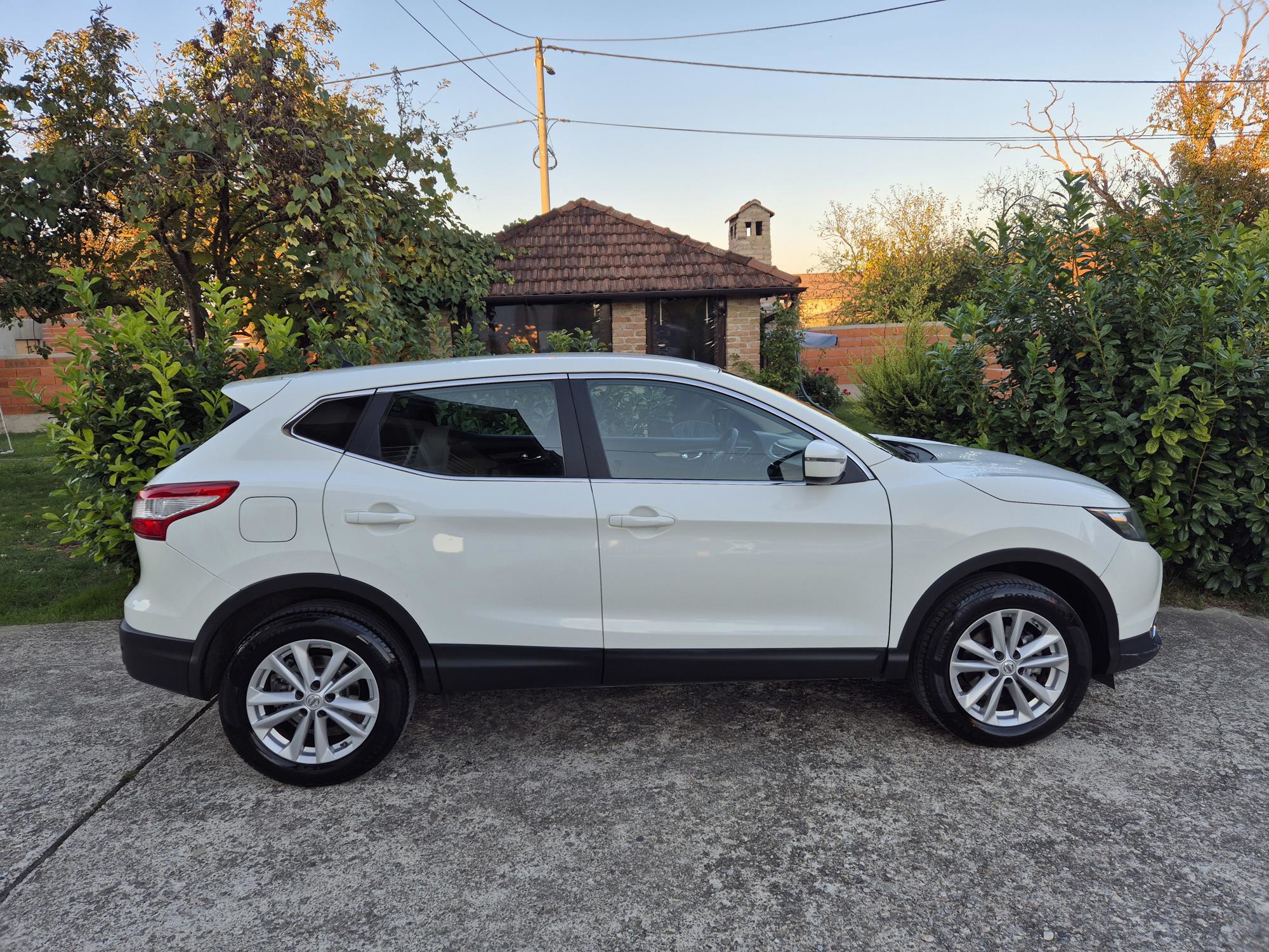 NISSAN QASHQAI - 1.5 DCI - ACENTA - 2015g - NOVI MODEL - SERVISNA KNJIGA - NIJE UVOZ -, fotografija 7