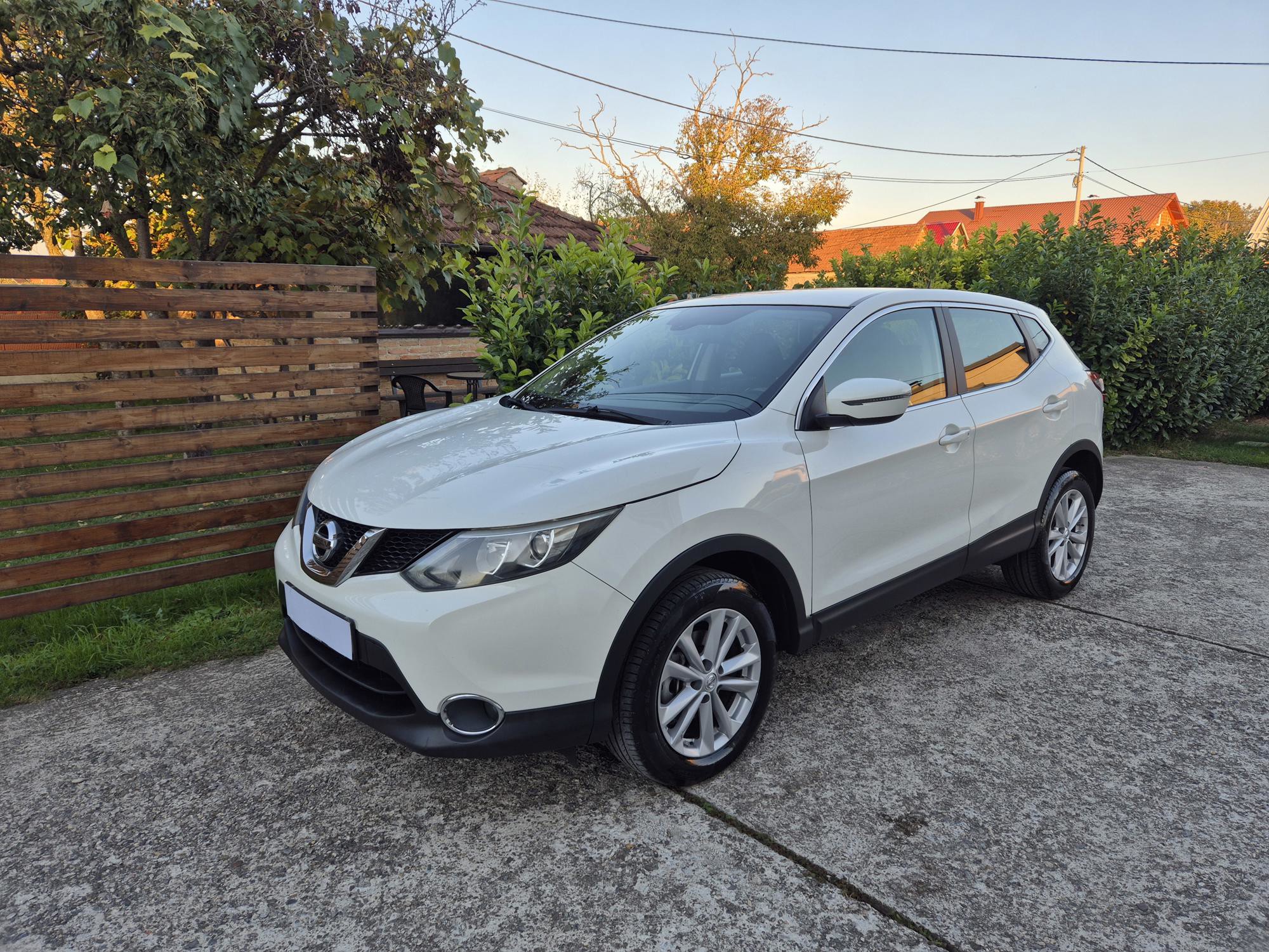 NISSAN QASHQAI - 1.5 DCI - ACENTA - 2015g - NOVI MODEL - SERVISNA KNJIGA - NIJE UVOZ -, fotografija 2