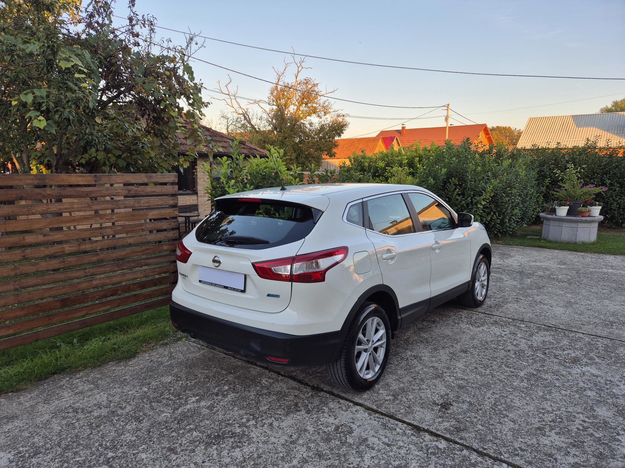 NISSAN QASHQAI - 1.5 DCI - ACENTA - 2015g - NOVI MODEL - SERVISNA KNJIGA - NIJE UVOZ -, fotografija 6