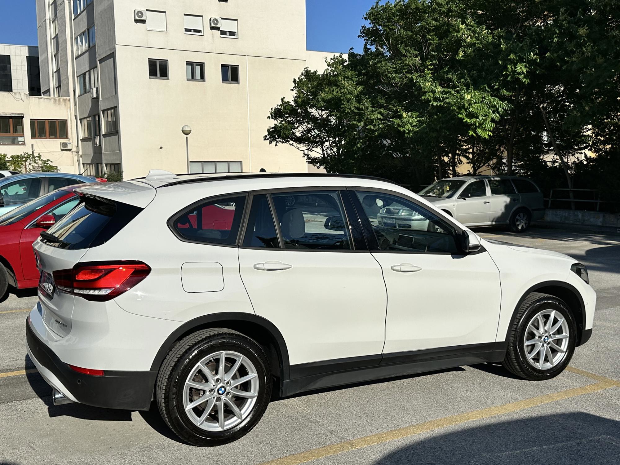 BMW X1 18d automatik, fotografija 3