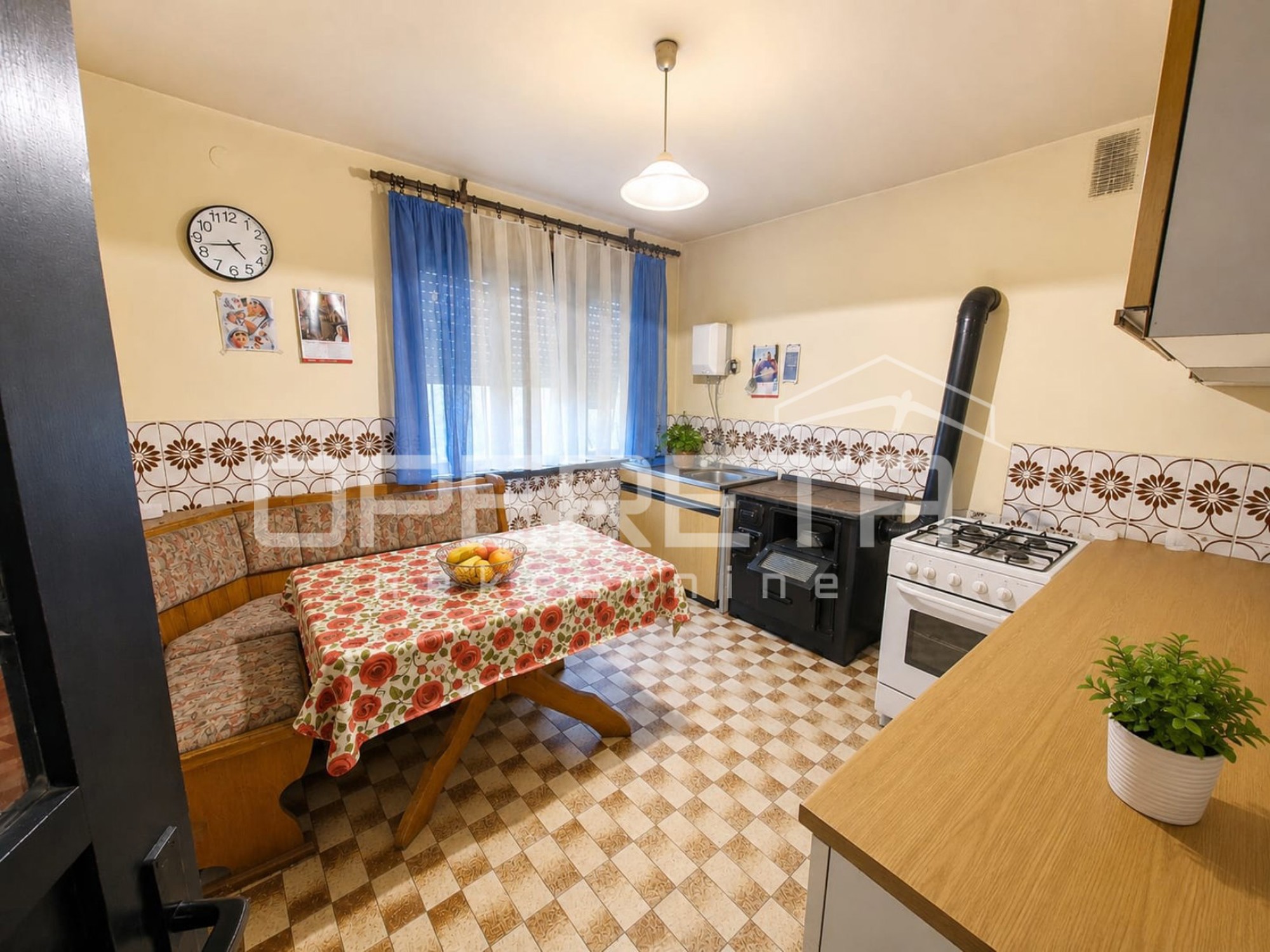 PRODAJA, KUĆA, SISAK, SAMOSTOJEĆA, 360m2 — slika 1