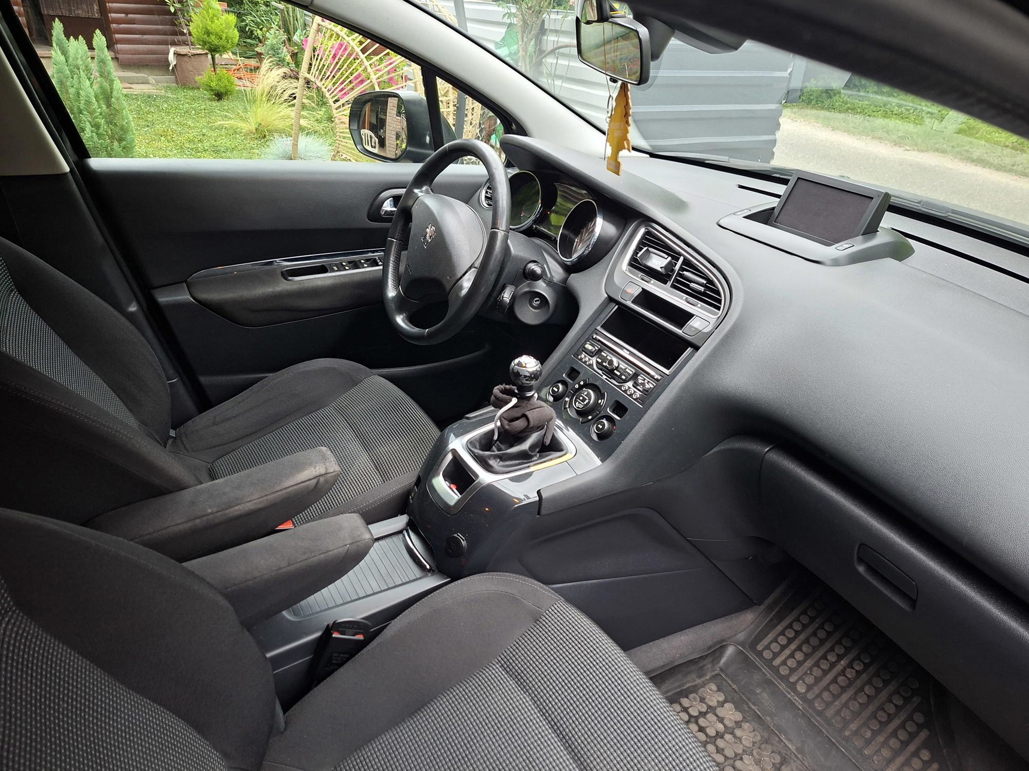 Peugeot 5008, fotografija 3