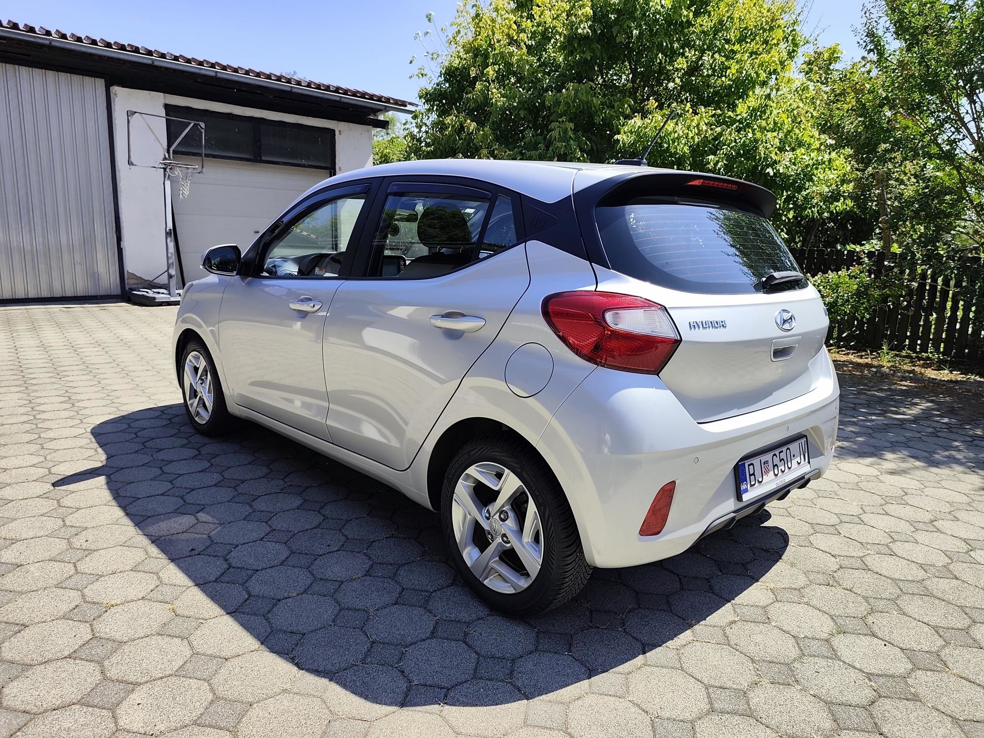 Hyundai i10 automatik, fotografija 4
