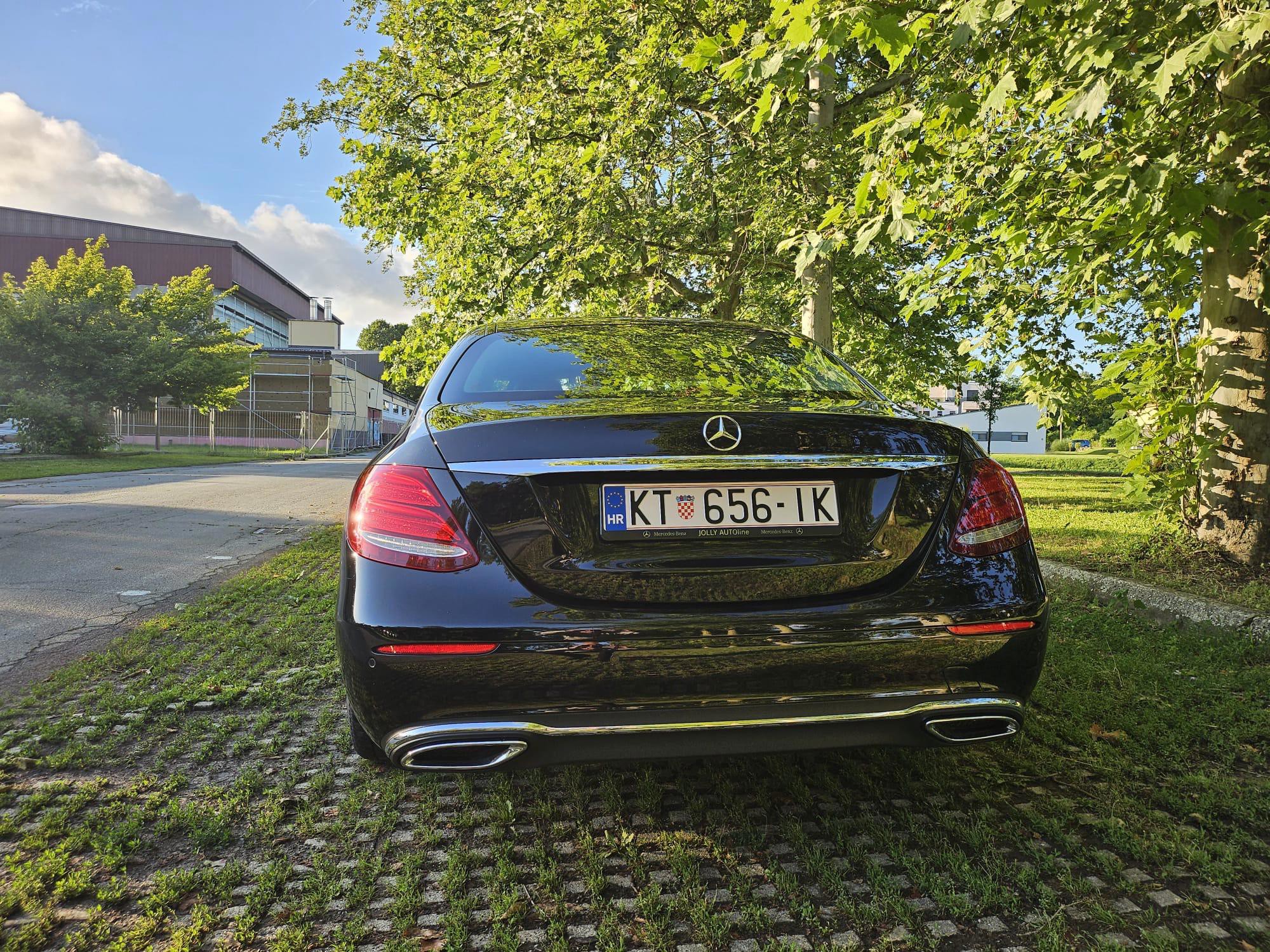 Mercedes-Benz E-klasa E220d, fotografija 4
