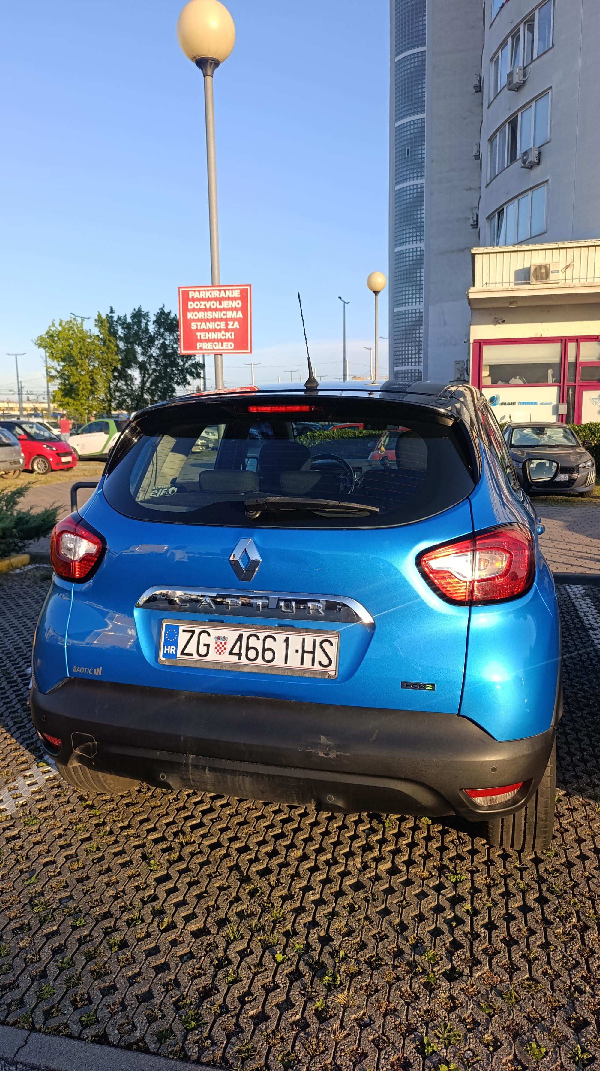 Renault Captur 2017. god REGISTRIRAN 06/2026 - tempomat, navigacija, fotografija 4