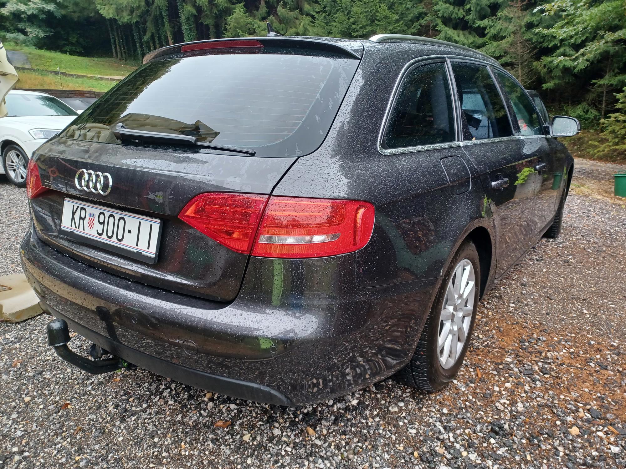 Audi A4 Avant 2,0 TDI, fotografija 4