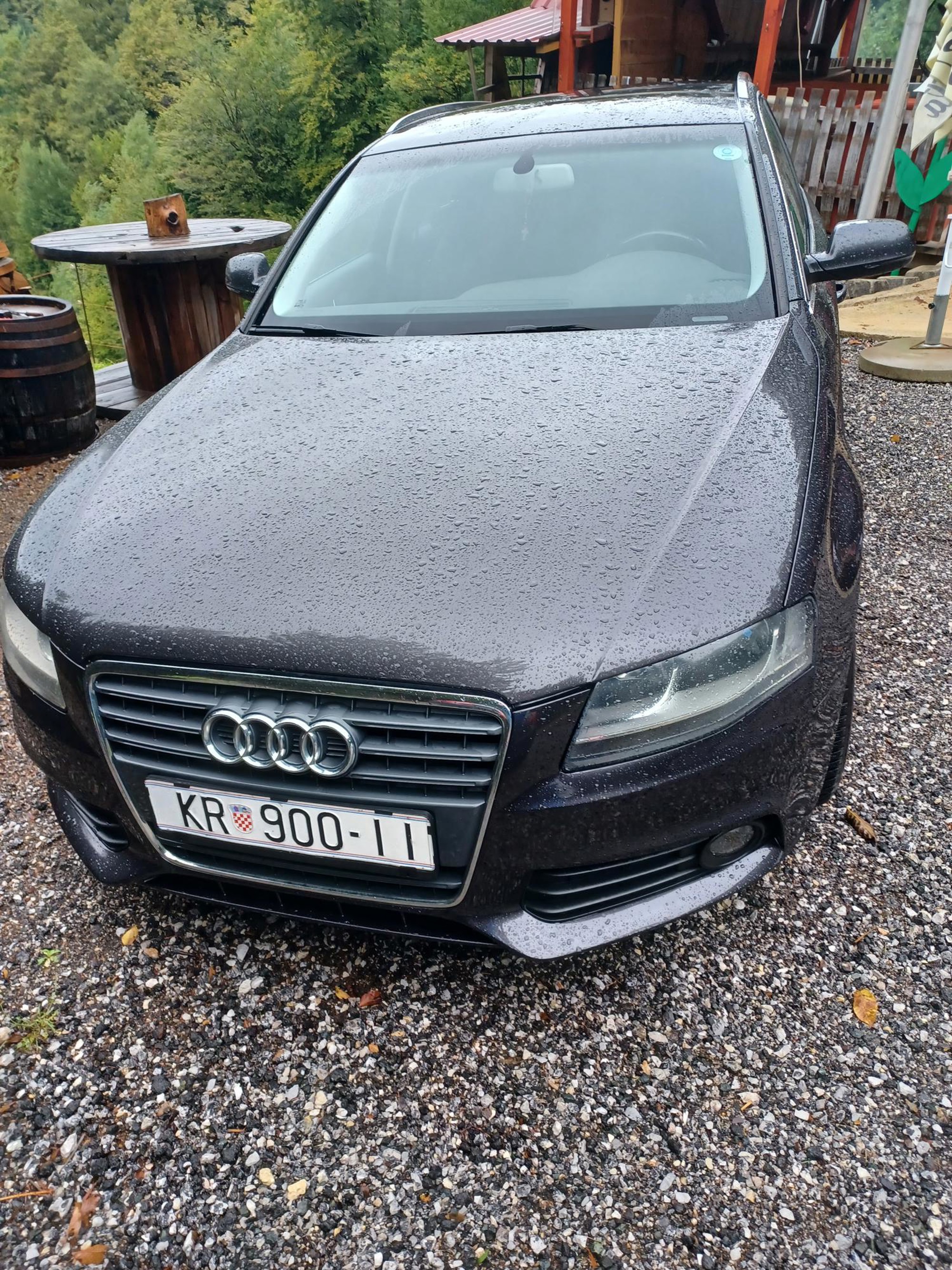 Audi A4 Avant 2,0 TDI, fotografija 2