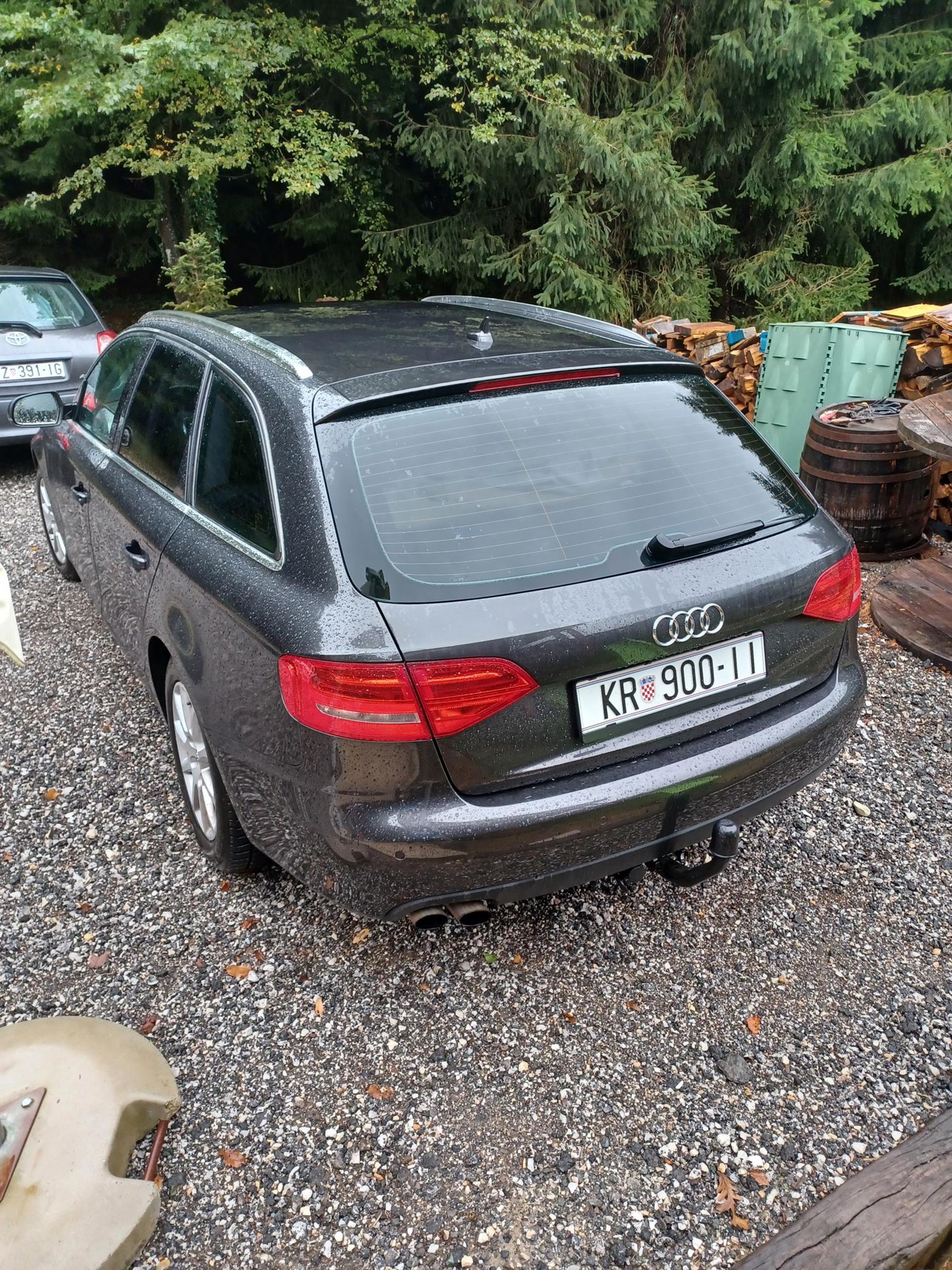 Audi A4 Avant 2,0 TDI, fotografija 3