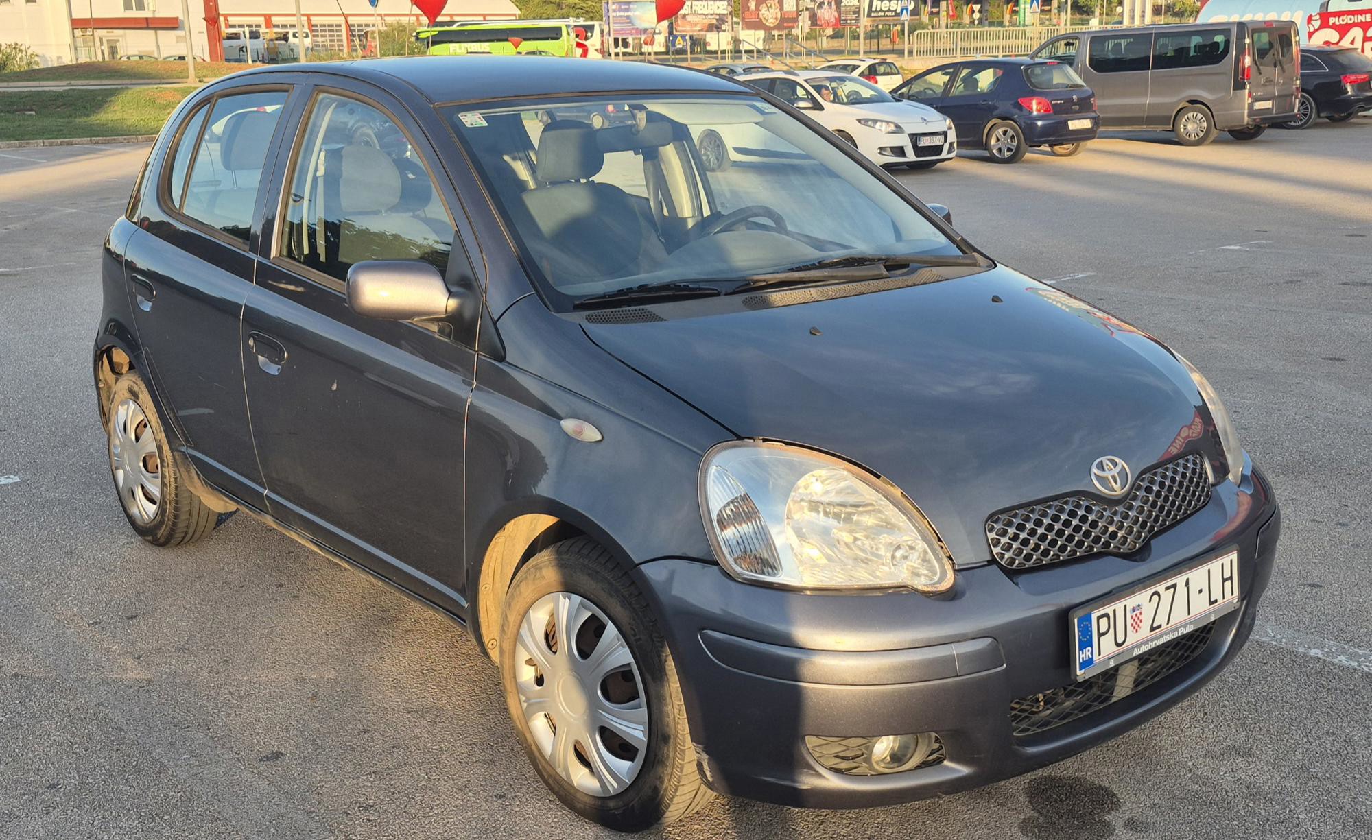 Toyota Yaris 1.3 VVT, fotografija 2