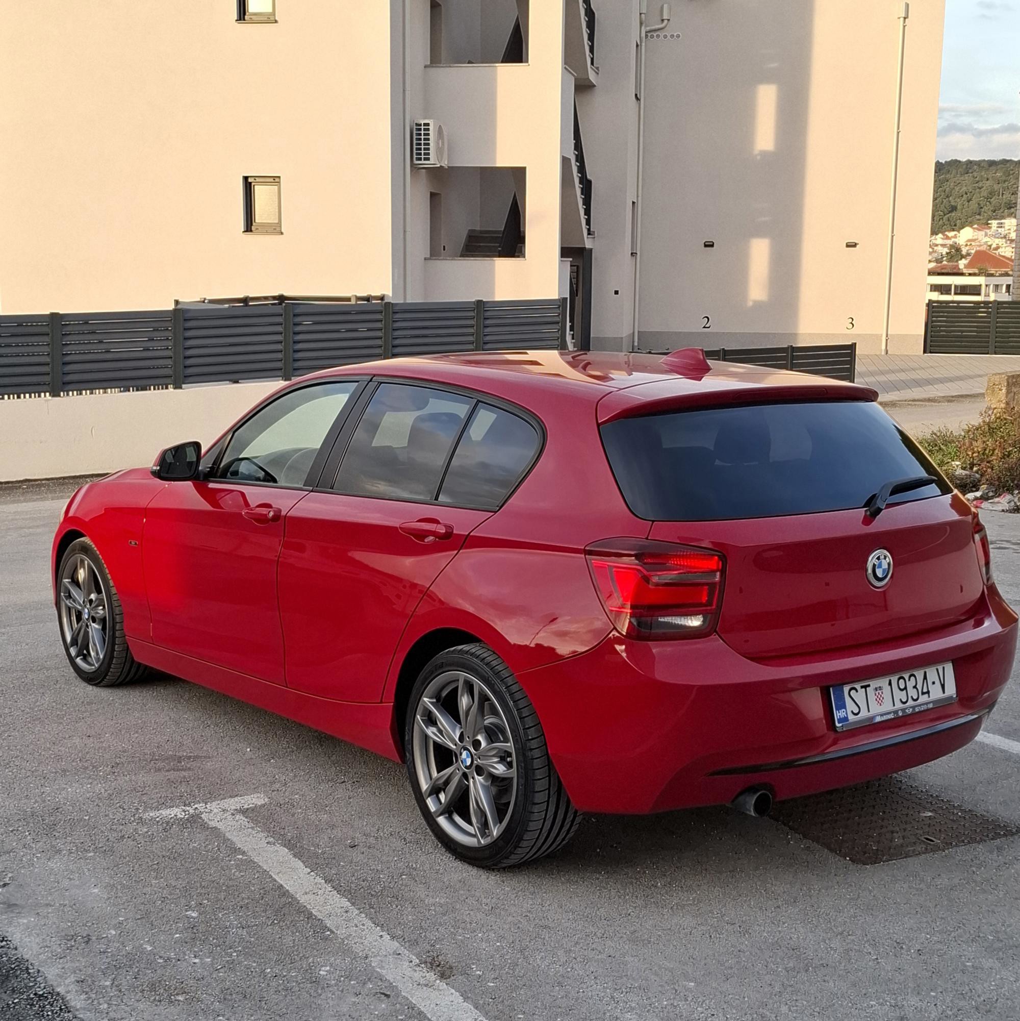 Bmw f20 116D Sport, fotografija 6