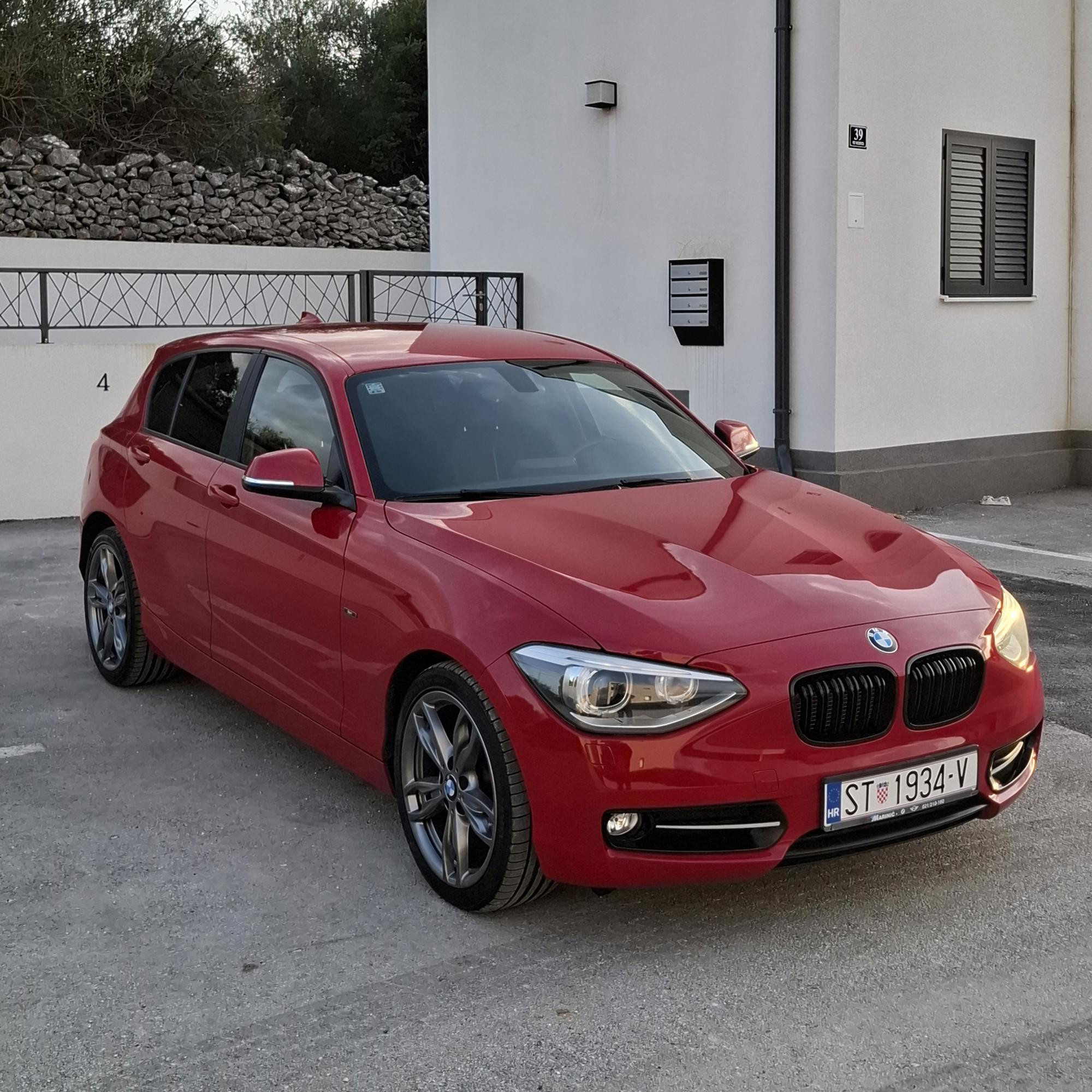 Bmw f20 116D Sport, fotografija 2