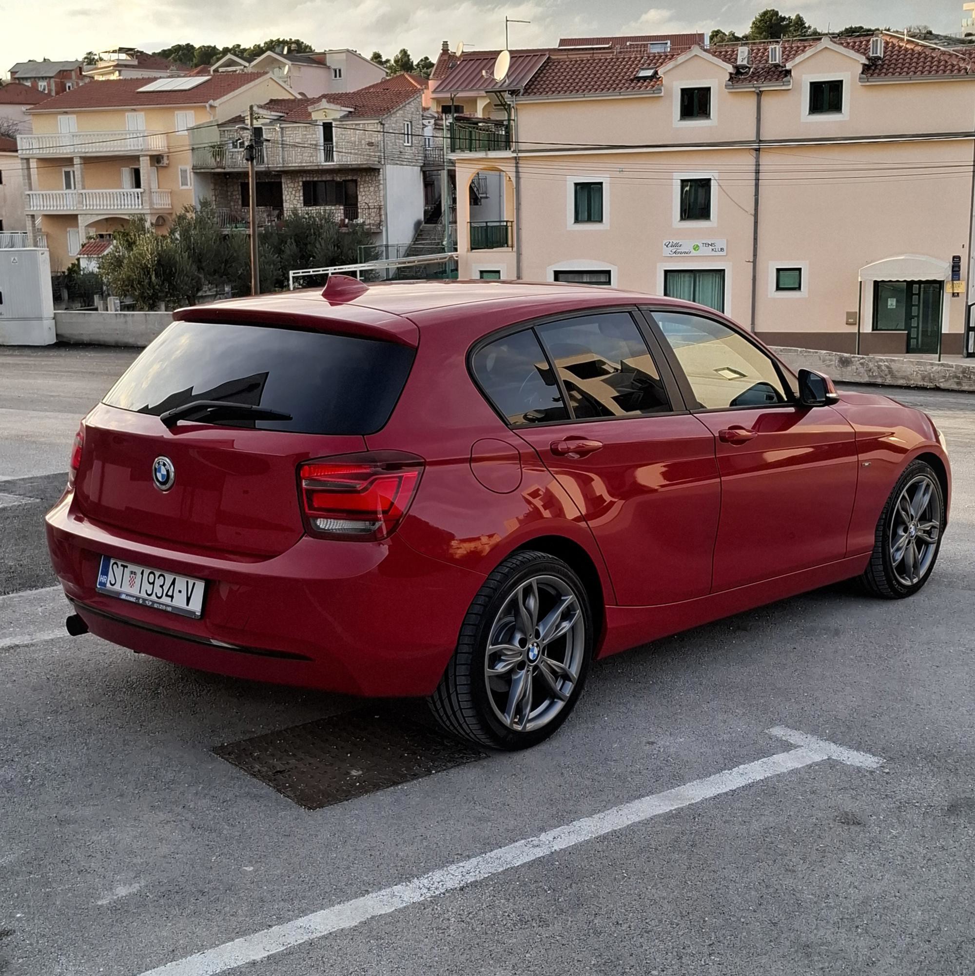 Bmw f20 116D Sport, fotografija 4