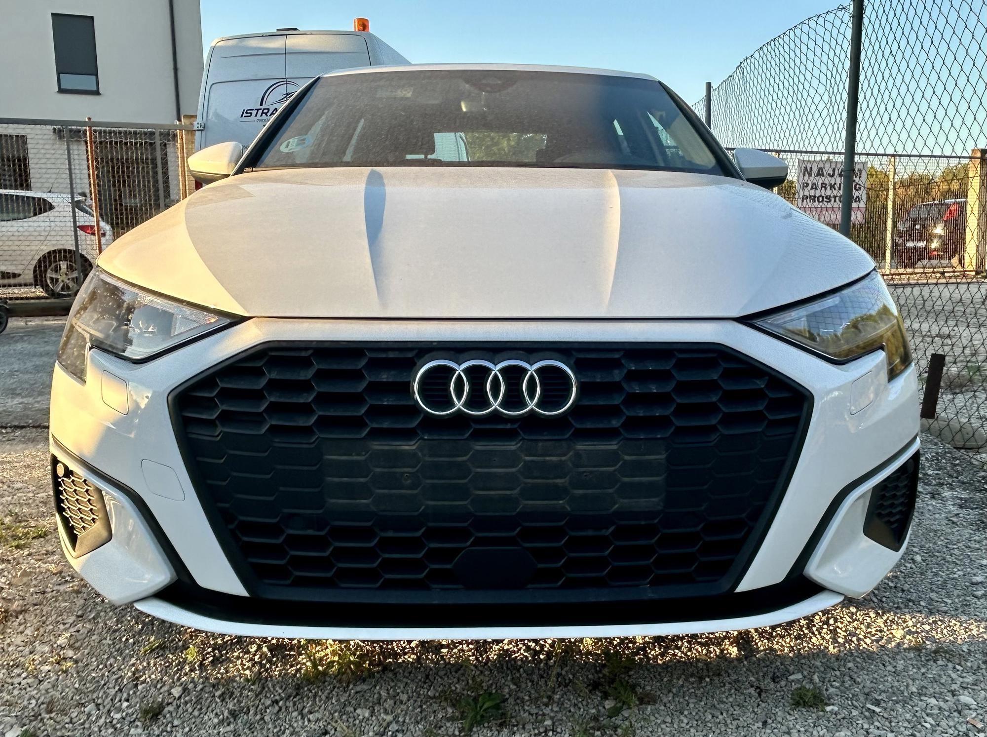 Prodam Audi A3 hibrid, fotografija 3