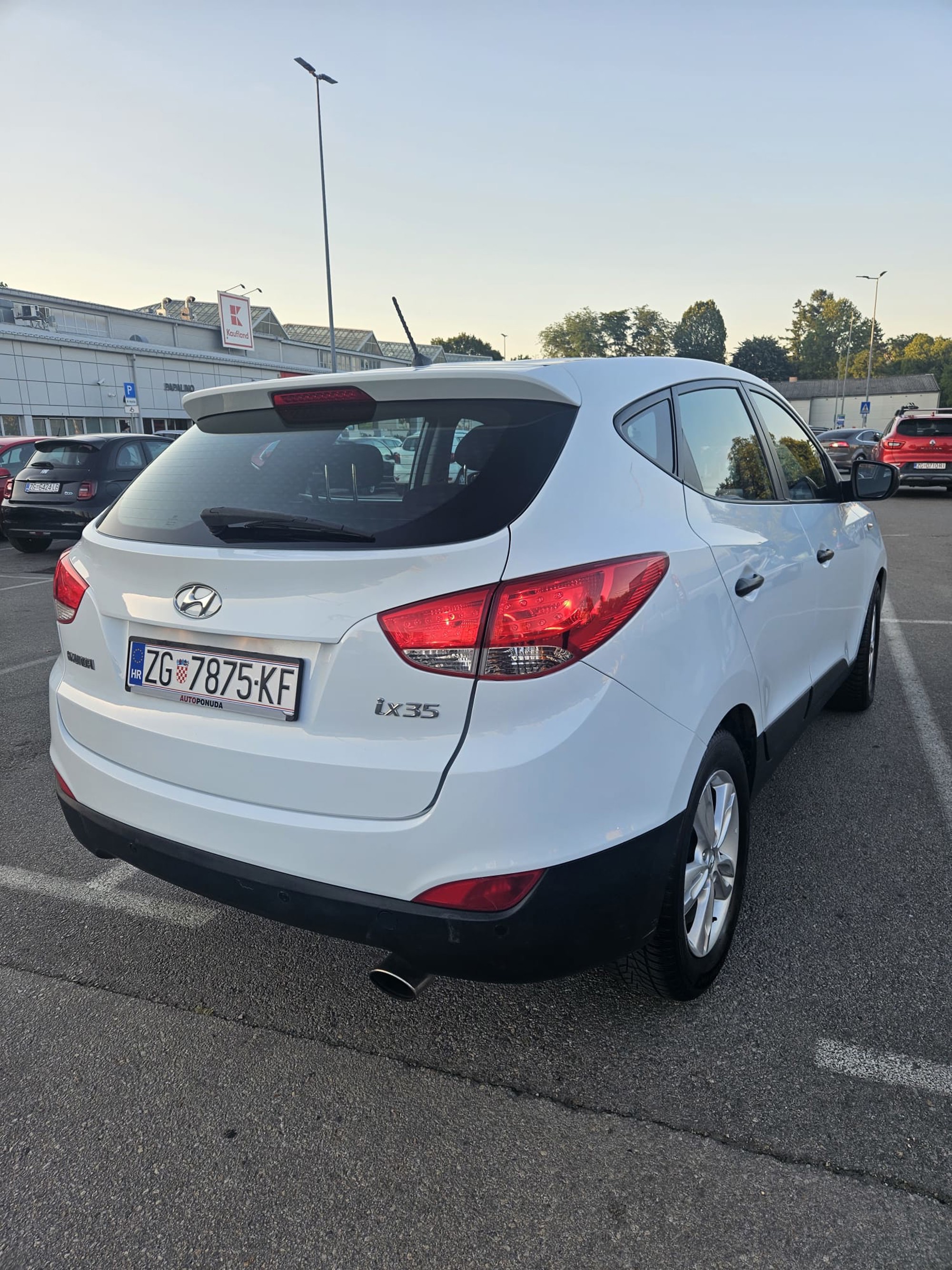 HYUNDAI IX35 2.0 16V 163KS CLASSIC 09/2010.g. REGISTRIRAN 31.08.2026 2010godina, fotografija 3