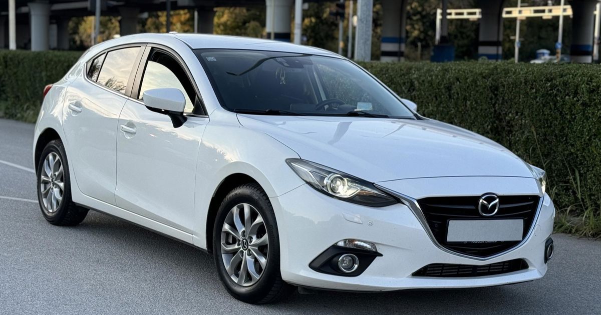 Mazda 3 2.2 Diesel Perla bjela Navi Alu keyless go INDEX OGLASI