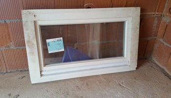Drveni prozori novi ne korišteni