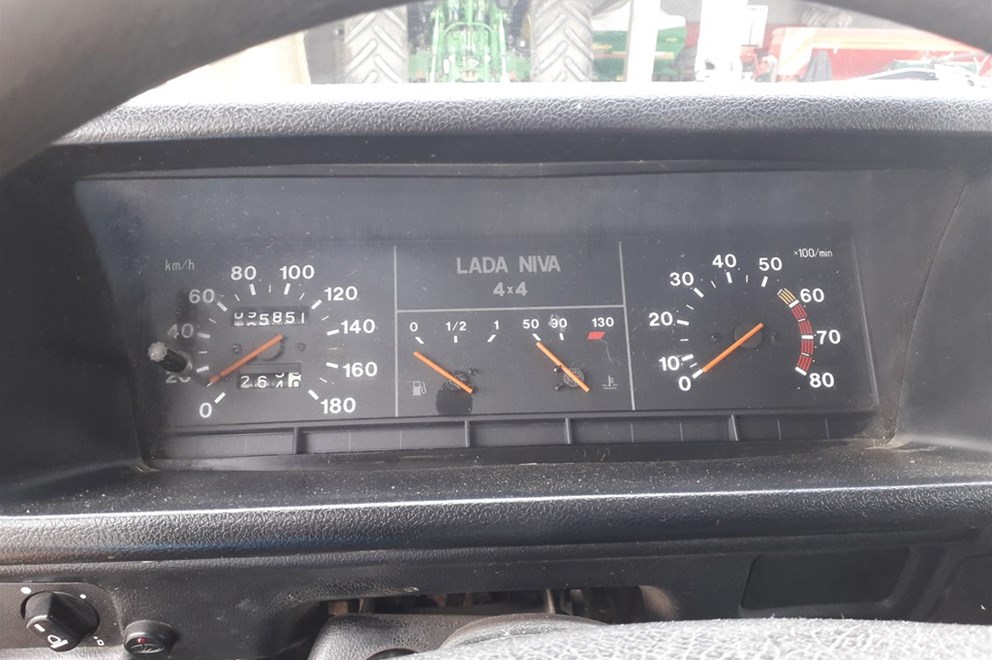 Lada Niva Prodajem ladu nivu 1.7 4x4 2006 god,kuka, servo, 106000km