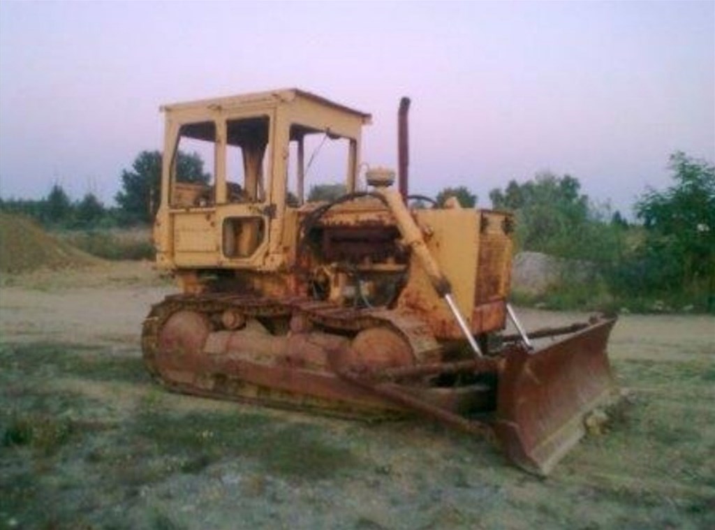Buldozer 14.Oktobar TG 110 D i TG 80 B | INDEX OGLASI