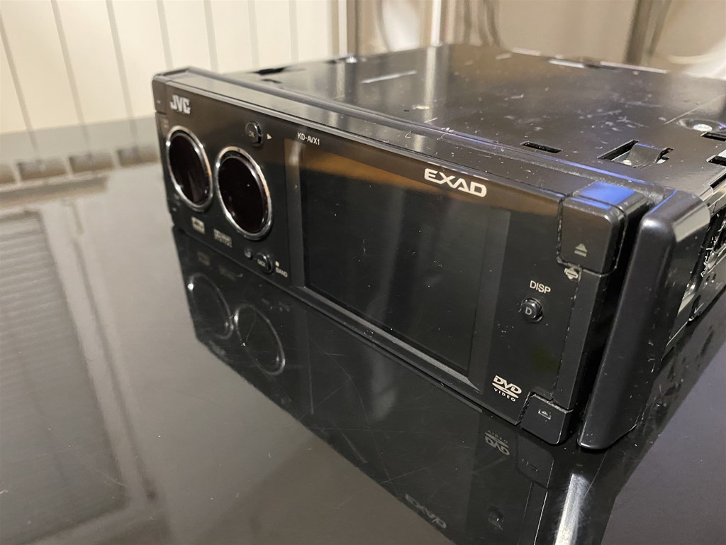 JVC EXAD KDAVX1 auto radio FM, CD, DVD mp3 INDEX OGLASI