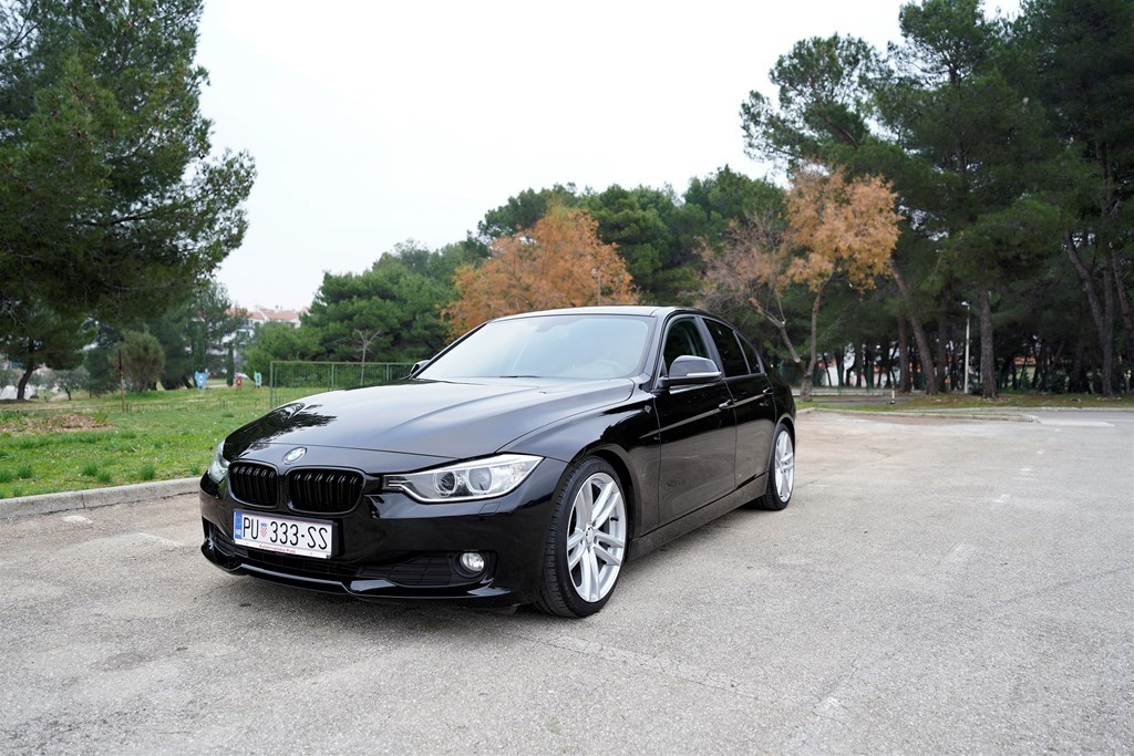 Bmw 318d 2021