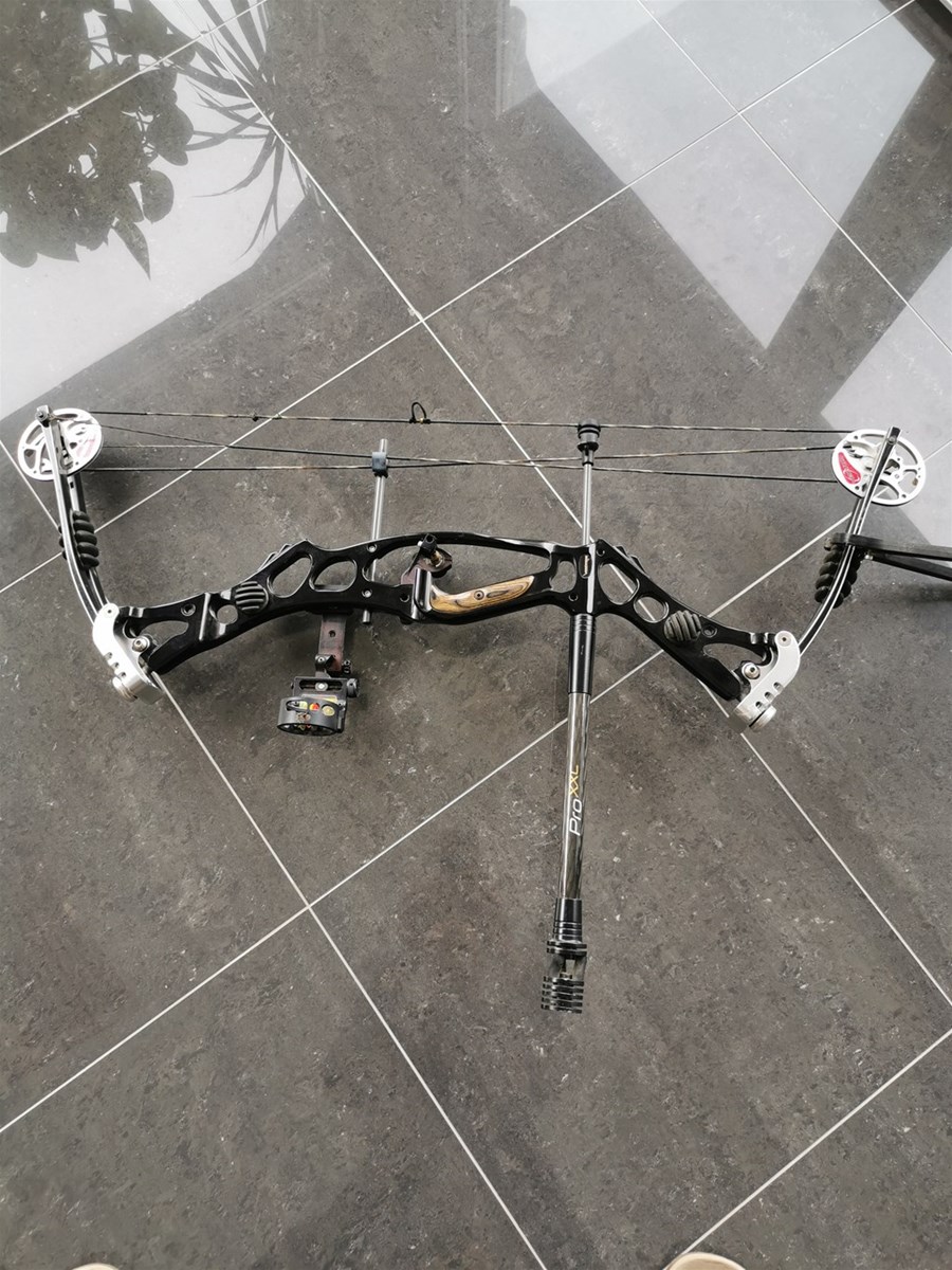 Hoyt Vectrix XT500 ProSeries INDEX OGLASI