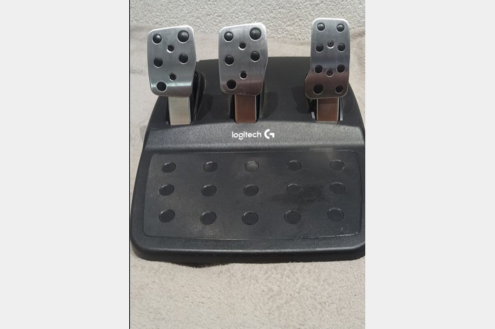 Volan + pedale LOGITECH G29 KAO NOVO INDEX OGLASI