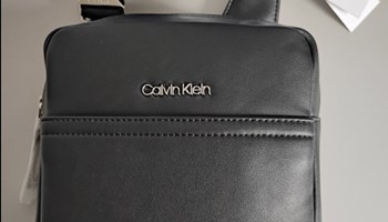Nova Calvin Klein muška torbica