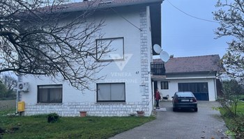 Kuća: Zagreb (Donji Čehi), 214.00 m2 (prodaja)