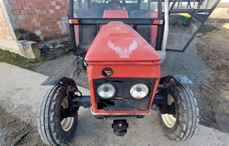 Traktor ZETOR