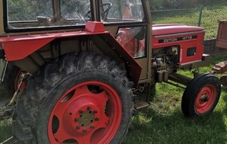 Traktor Zetor 4718