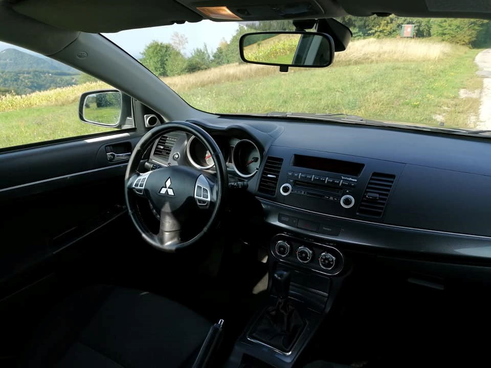 Mitsubishi Lancer Mitsubishi Lancer Sportback 1.8 Intense + LPG INDEX OGLASI