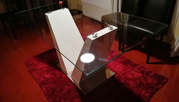 Elegantan blagovaonski stol 160*90 cm, nov