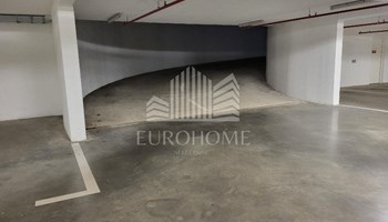 Garažno parkirno mjesto, 15.5 m2, Malešnica