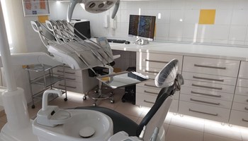 Ordinacija dentalne medicine - Iznajmljuje se radno mjesto u smjeni-info@emdent.hr