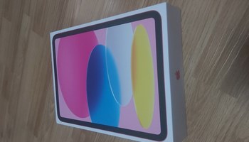 Apple 10.9-inch iPad (10th) Wi-Fi 256GB