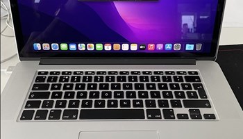 Macbook Pro 15 inch 2015 (00076)