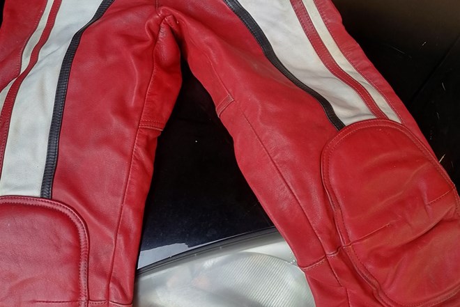 Kozne hlace | INDEX OGLASI