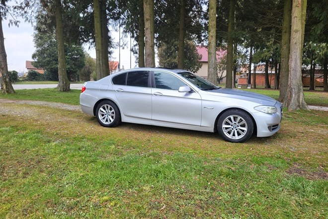 BMW serija 5 520d | INDEX OGLASI