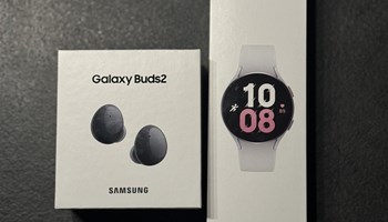 Novo tvornički zapakirano- Samsung Galaxy Watch5 44mm + Buds2